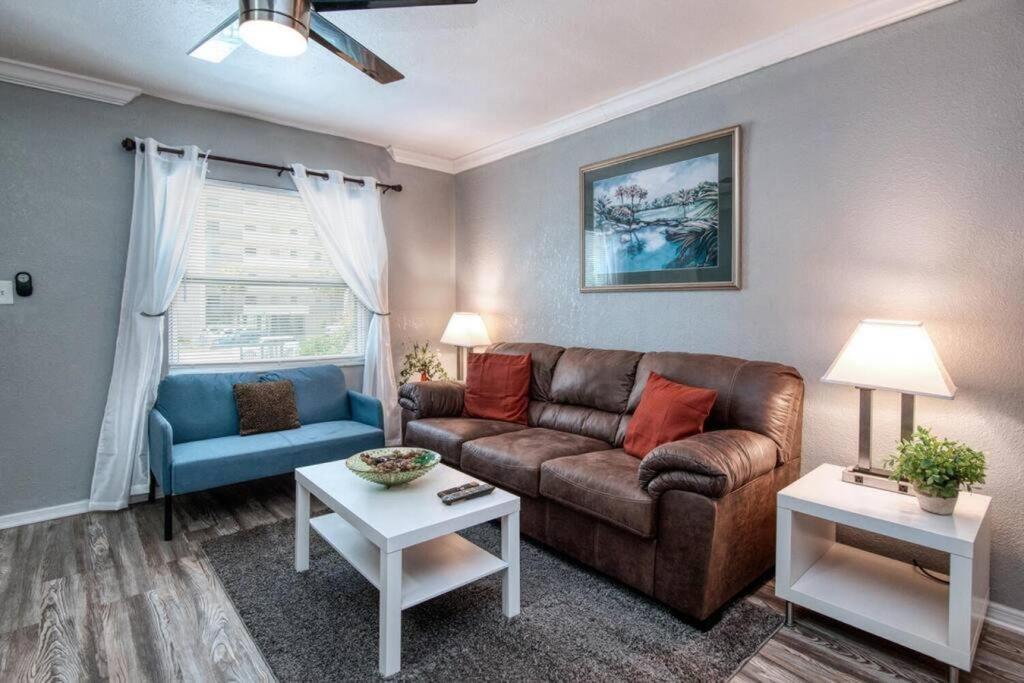 Sunset Beach Suites Of Madeira Beach! Pet Friendly Summer Getaway! Steps To Beach! - Suite 10 Сейнт Пийт Бийч Екстериор снимка